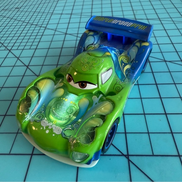 Disney Pixar Cars LIGHT UP McQueen Francesco Bernoulli Raoul Carla Veloso - Picture 7 of 16